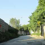 All�inizio di questa via, al n.2, si trova la masseria